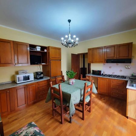 Apartament Locazione Turistica Di Pucci Lidia Asyż Zewnętrze zdjęcie