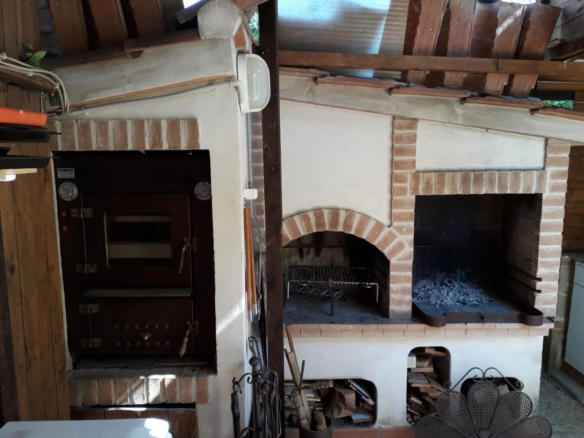 Apartament Locazione Turistica Di Pucci Lidia Asyż Zewnętrze zdjęcie